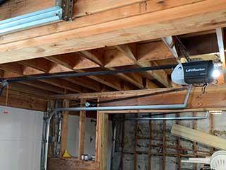 Garage Door Opener Services | Garage Door Repair Walnut Creek, CA Garage Door Opener Services | Garage Door Repair Walnut Creek, CA